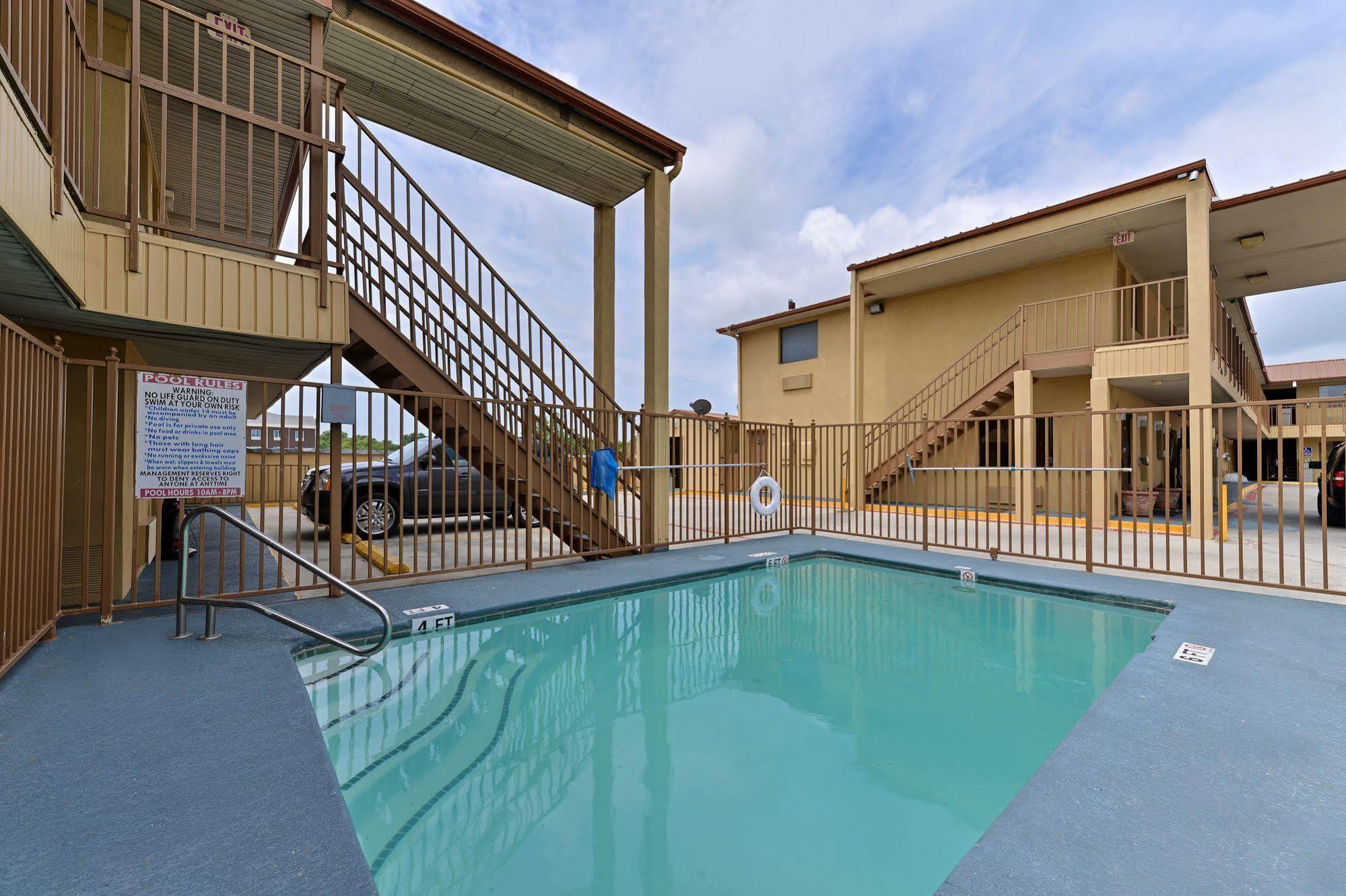 Econo Lodge Killeen Exterior foto
