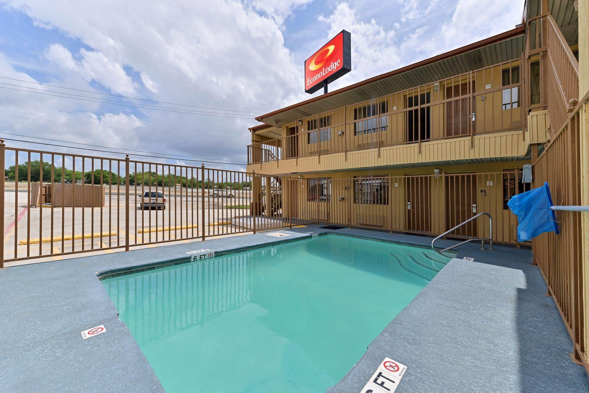 Econo Lodge Killeen Exterior foto